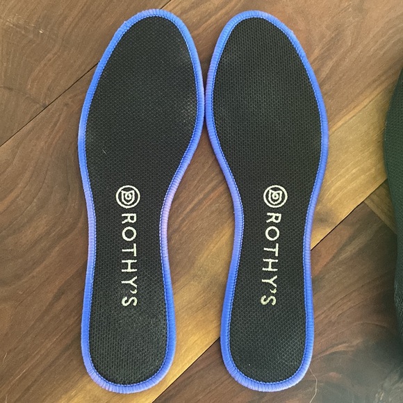 Black Rothy’s Round Flats Size 8.5 - Picture 4 of 6